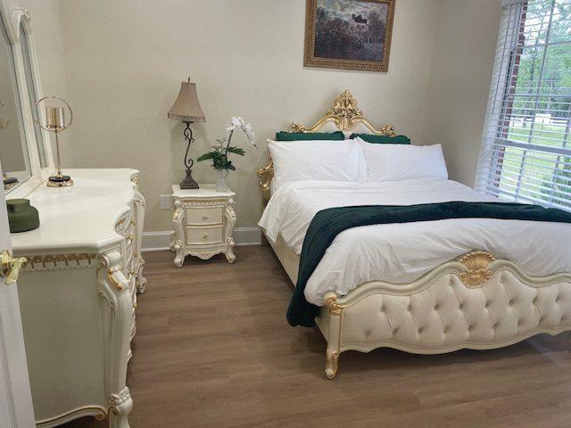 Image of the Blue Private Bedroom of Chateaux Serenity