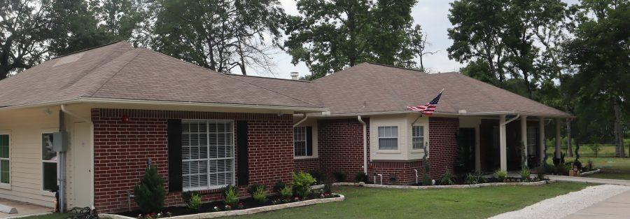 Image of the Side View of Front of Chateaux Serenity